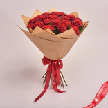 Маленькое фото 1: Акция! Букет из 25 красных роз Ред Наоми в крафте с лентой